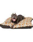 Golden Glamour Paws - Luxe Licks for Regal Retrievers Pet Bed