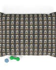 Wildwood Wanderlust Bulldog Pet Bed