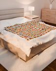 Golden Glamour Paws - Luxe Licks for Regal Retrievers Velveteen Plush Blanket