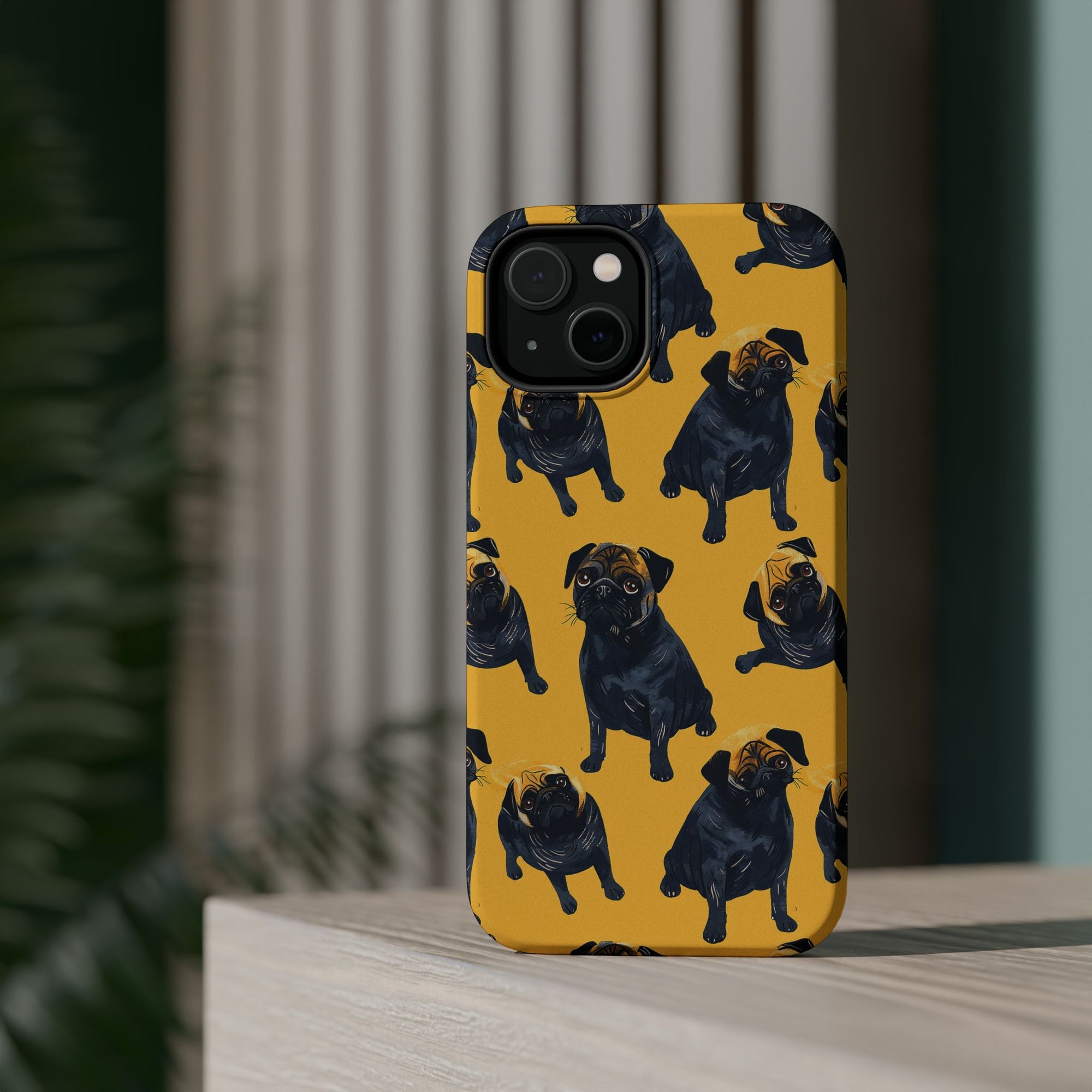 Puglet Posh Paradise Magnetic Tough Cases