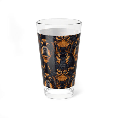 Modern Rottweiler Royalty Mixing Glass, 16oz