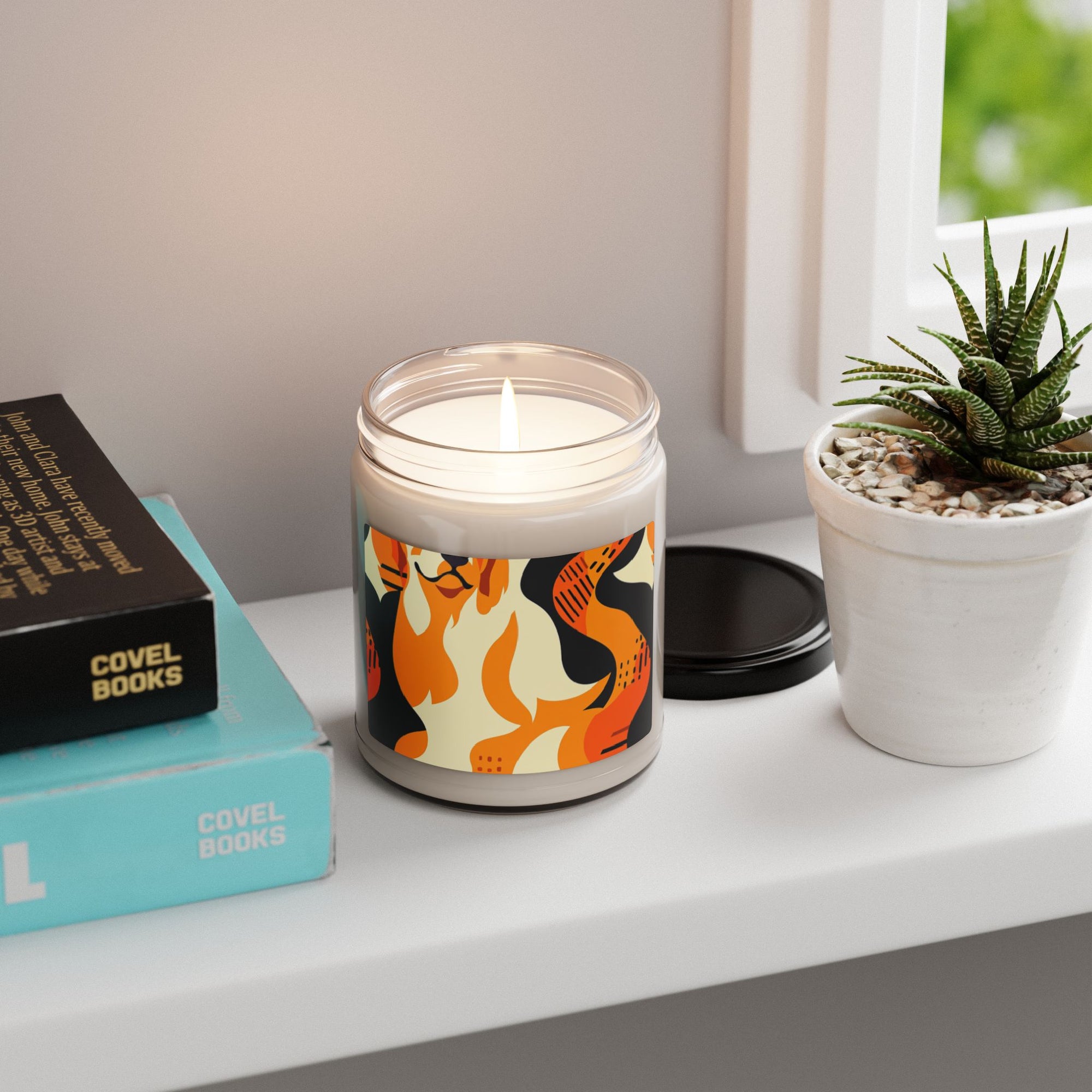 Golden Woof Abstract Glamour Scented Soy Candle